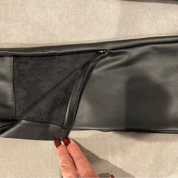 Zara Leather faux pant so flattering. - Picture 4 of 11